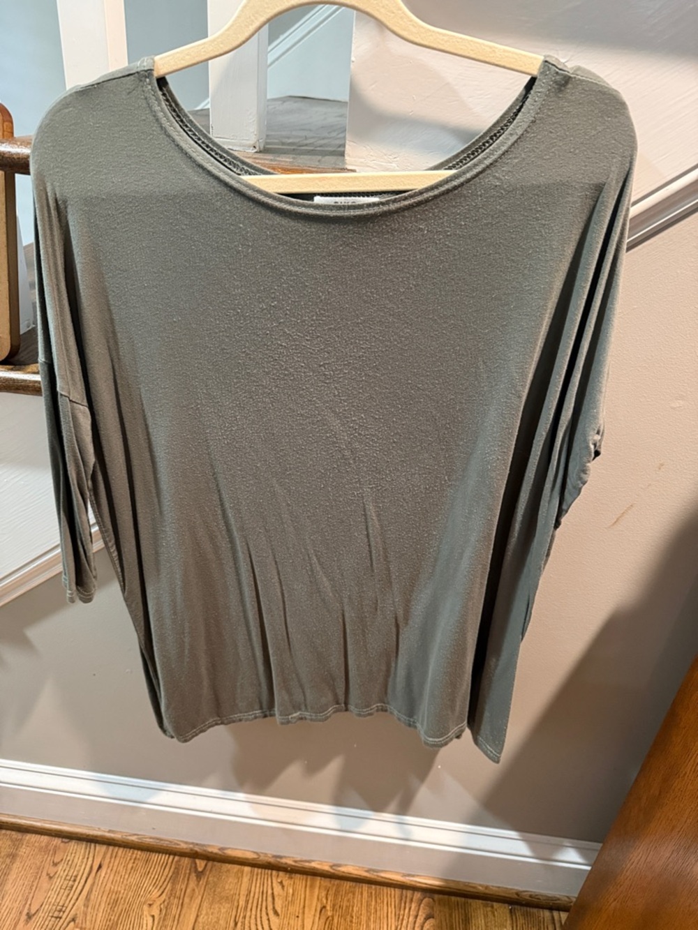 Piko 1988 Olive Scoop Neck Short Sleeve Tee